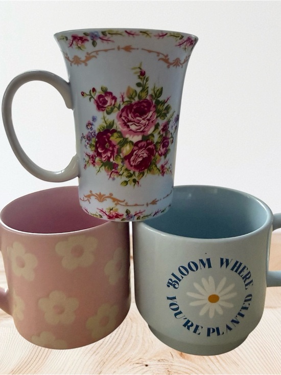 Other - intage-Style Mug Bundle | Floral & Daisy Mug Set of 3